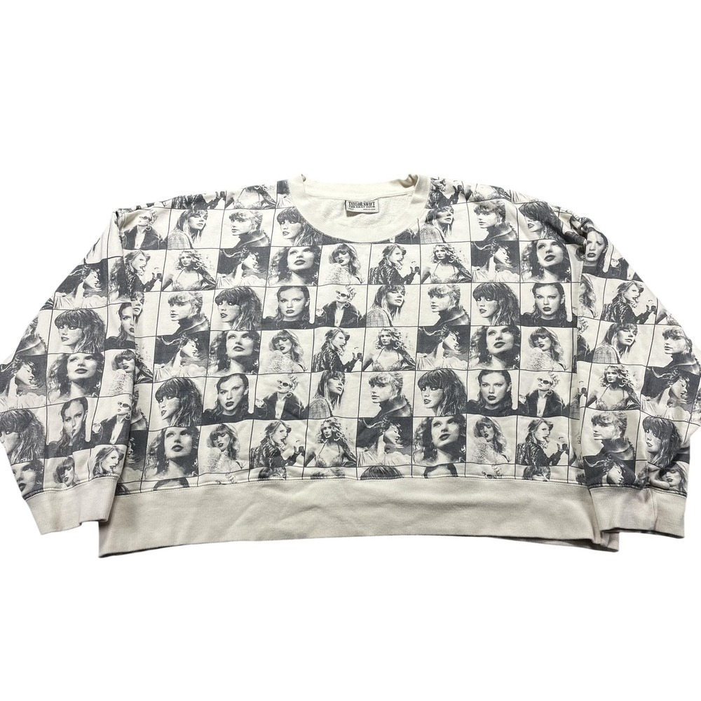 Taylor Swift Sweatshirt Womens XL White Eras Tour Allover Photo Graphic Pullover